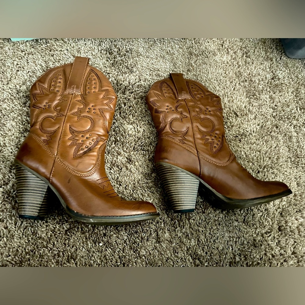 Girl MIA brown boots